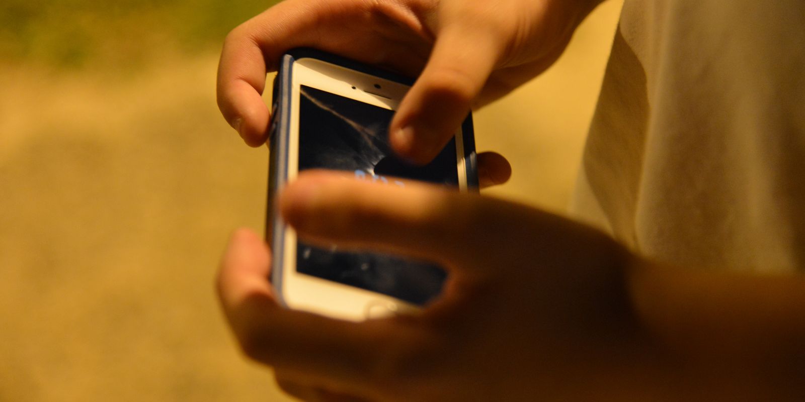 180515_-_jovem_celular_0829.jpg