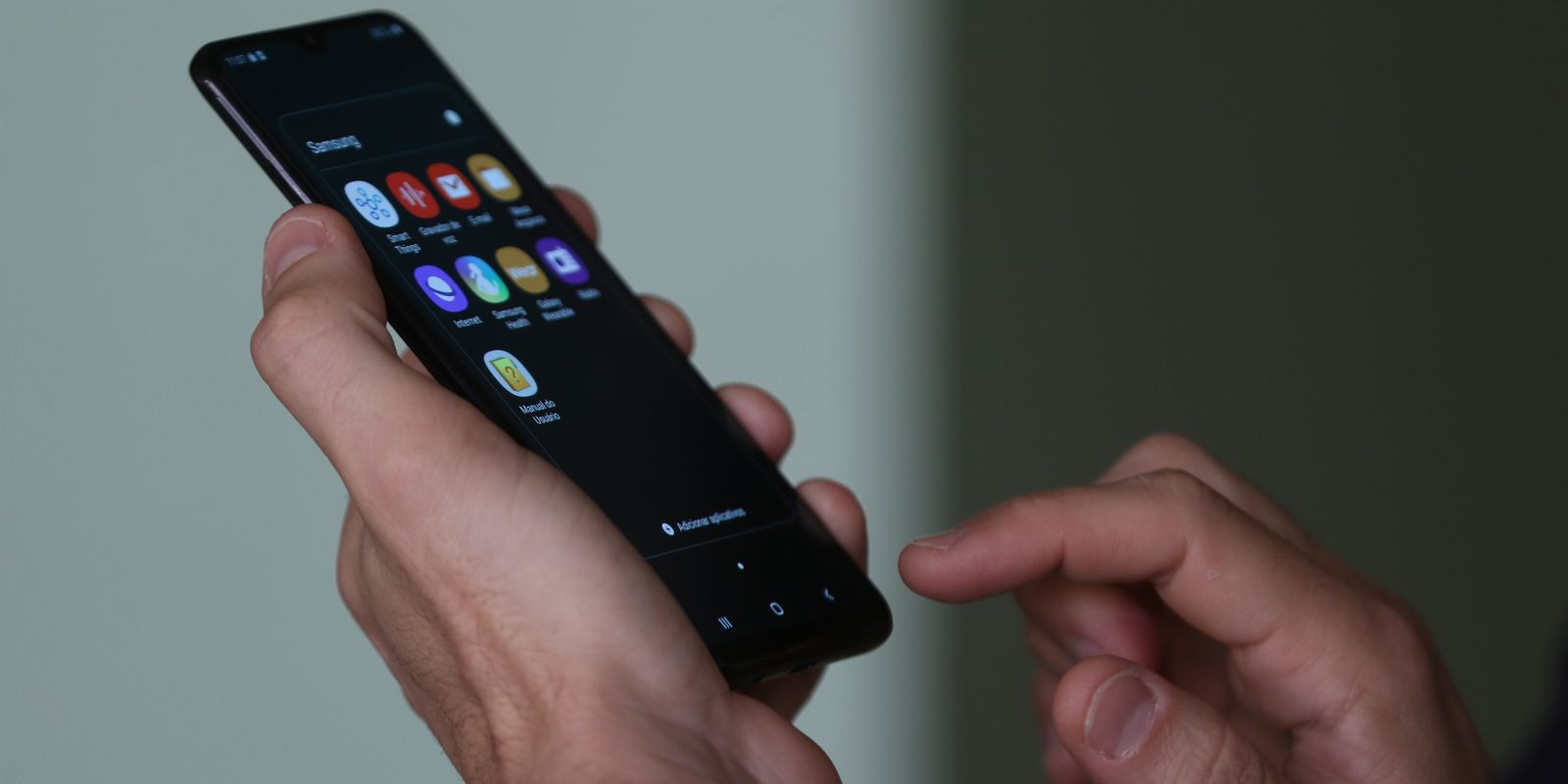 uso_de_smartphone_e_celular050720211244.jpg
