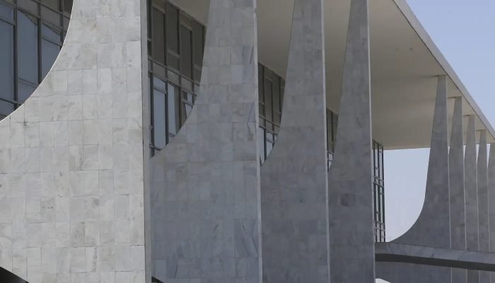 1764451895_fachada_do_palacio_do_planalto_antcrz_abr_2709221137.jpg