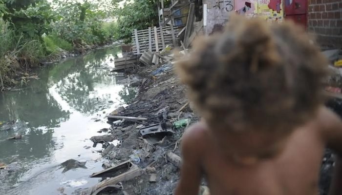 910224-moradores_complexo20da20mare_51001.jpg