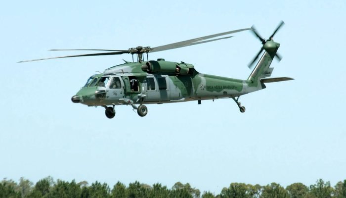 helicoptero_uh-60_black_hawk_01.jpg